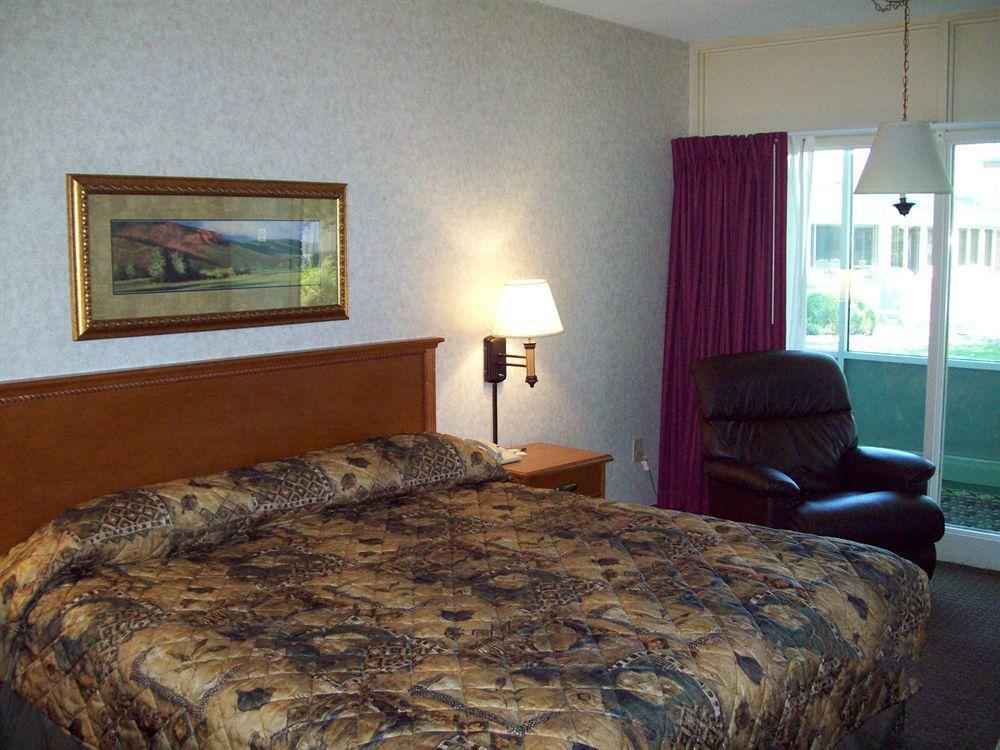 The Biltmore Hotel & Suites Main Avenue Fargo Værelse billede