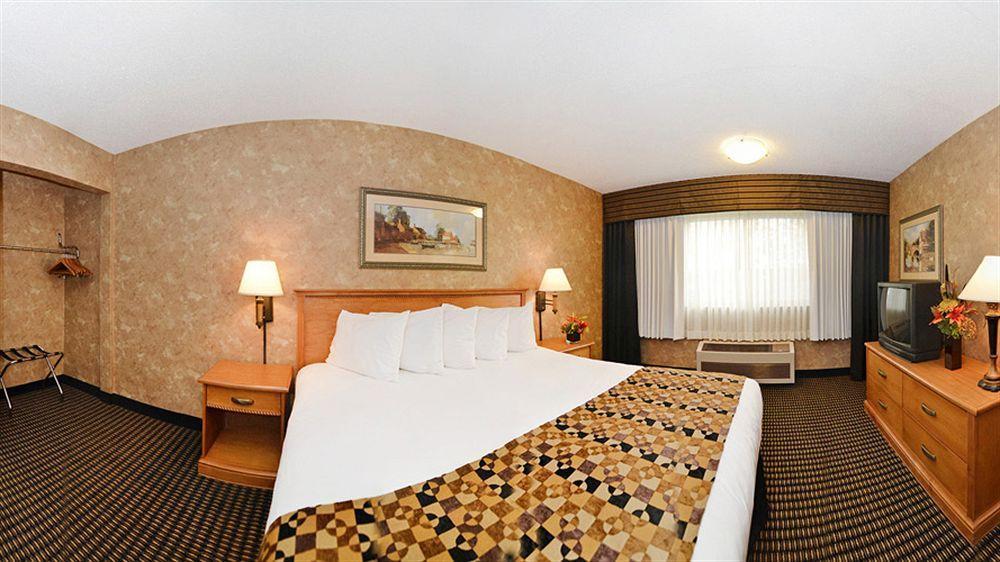 The Biltmore Hotel & Suites Main Avenue Fargo Eksteriør billede